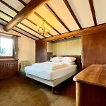 Charming Balcony Apartment Megeve